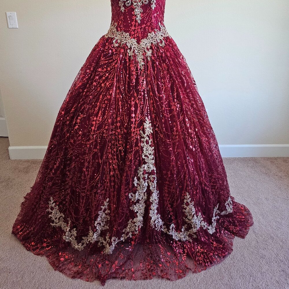 DREAM QUEEN USA Beautiful Red Voluminous Sequin Dress - Picture 5 of 13